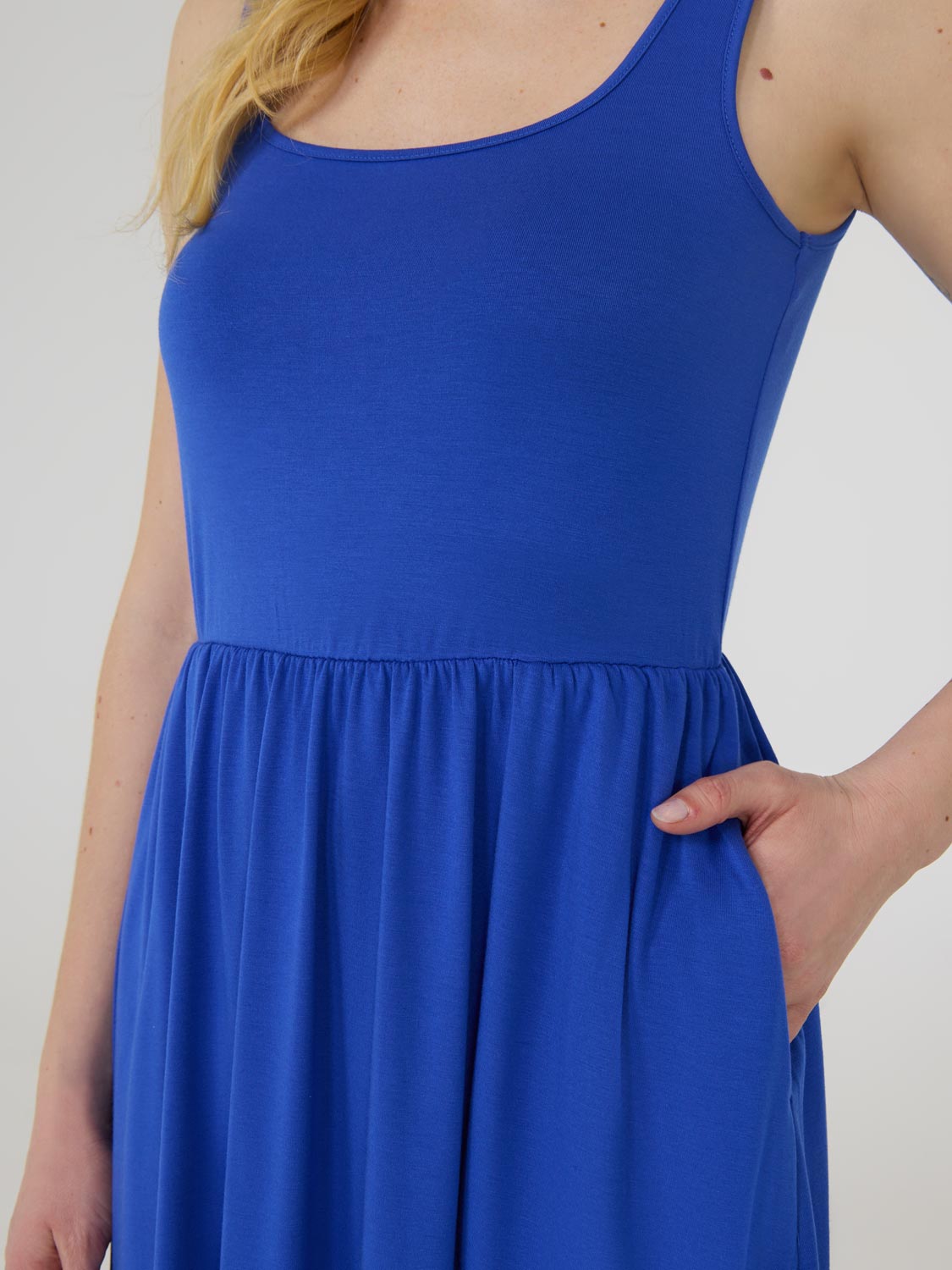 Victoria Blue